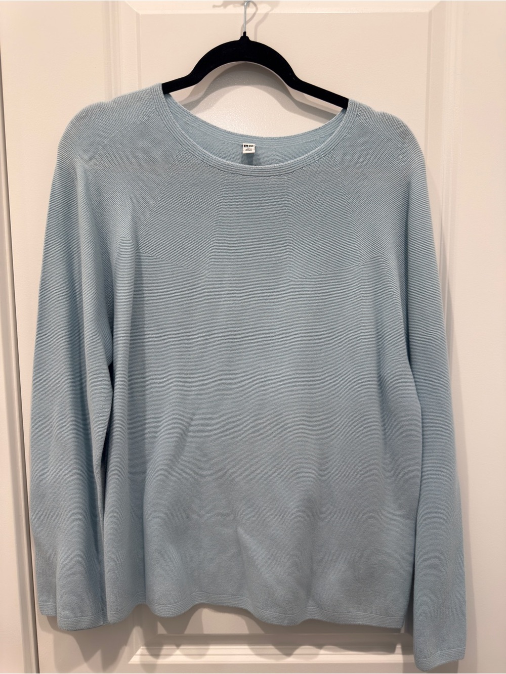 Uniqlo Light Blue Women’s Crewneck Sweater
